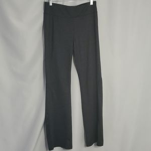 Xersion Slim Fit Women’s yoga pants Large Gray